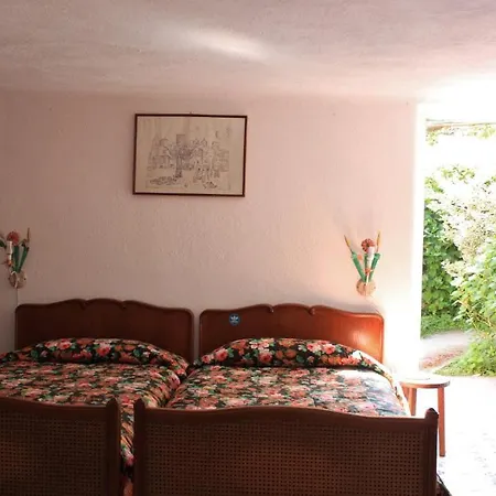 Casa Seralba 3*